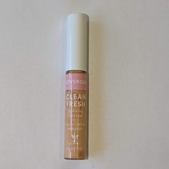 COVERGIRL Other - COVERGIRL Clean Fresh Hydrating Concealer Light 340